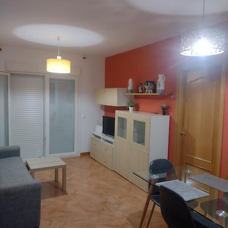 Relaxing Beach Apartment In Fuengirola Parking Exterior photo